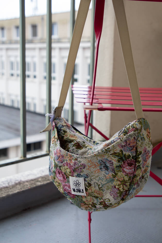 Sac croissant tapisserie