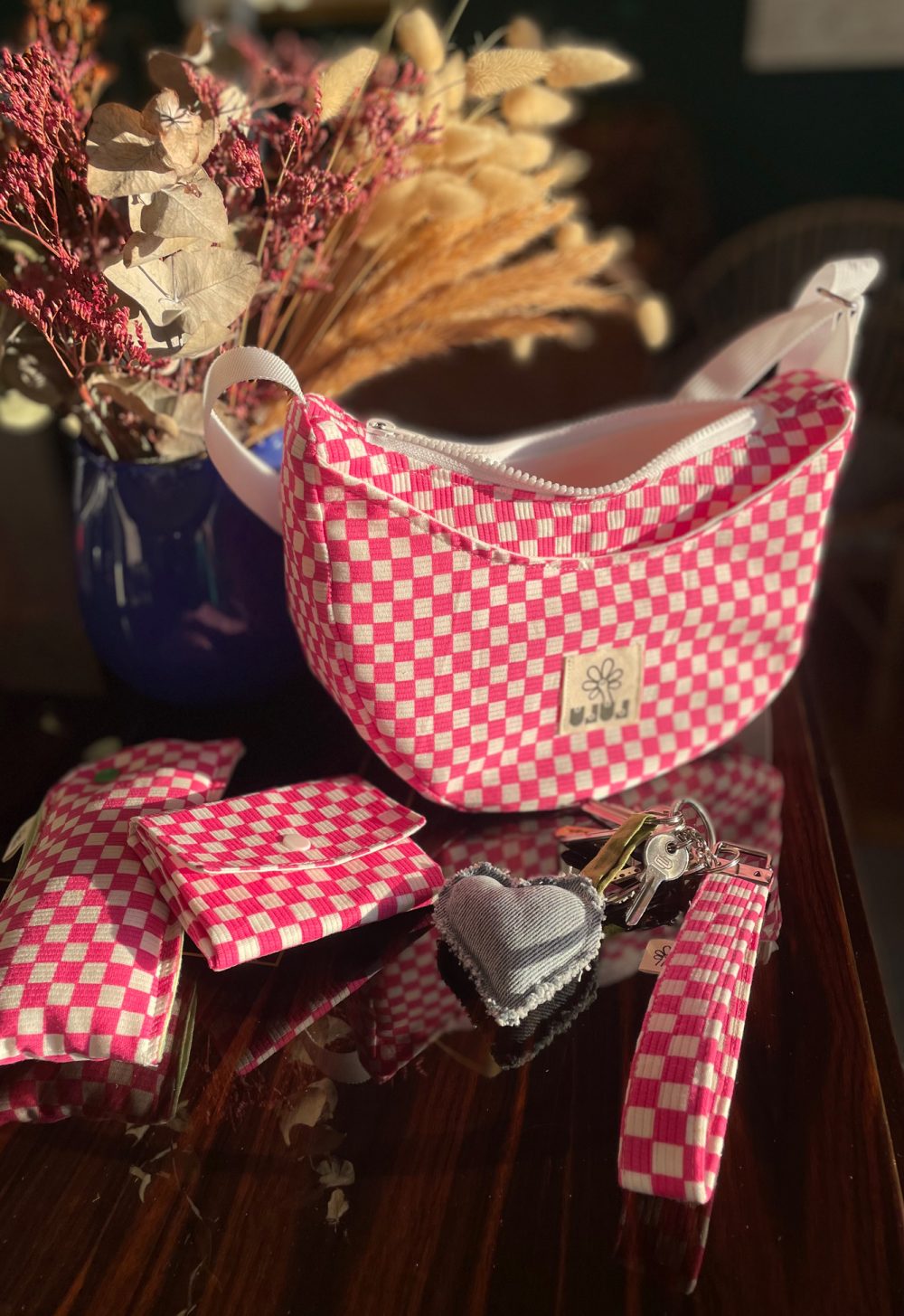 Sac croissant damier rose