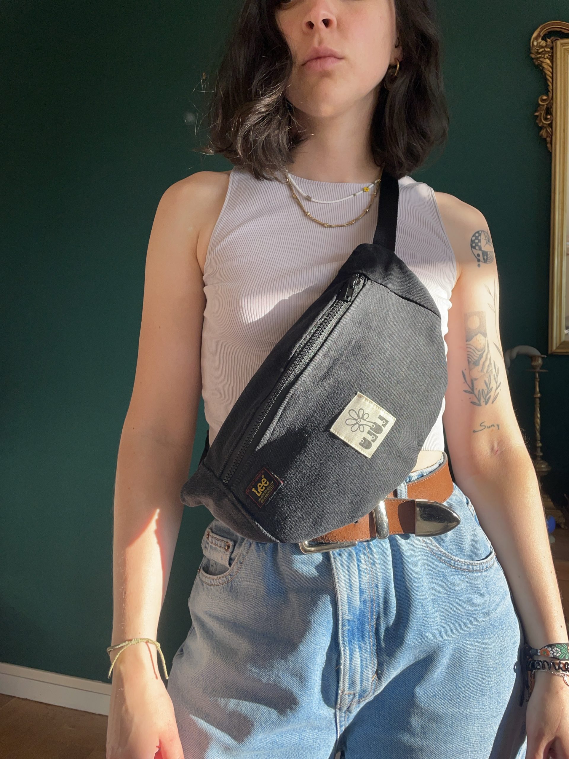La baby banane simili cuir noir